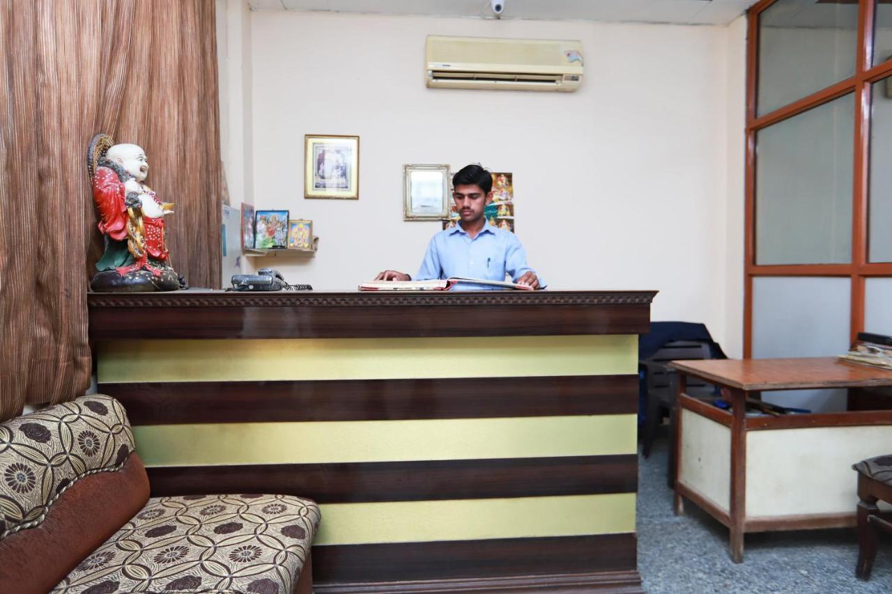 Spot On 29024 Jageer Palace Hotel Narela Exterior photo